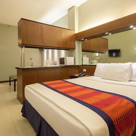 Microtel By Wyndham Eagle Ridge General Trias  Exteriör bild
