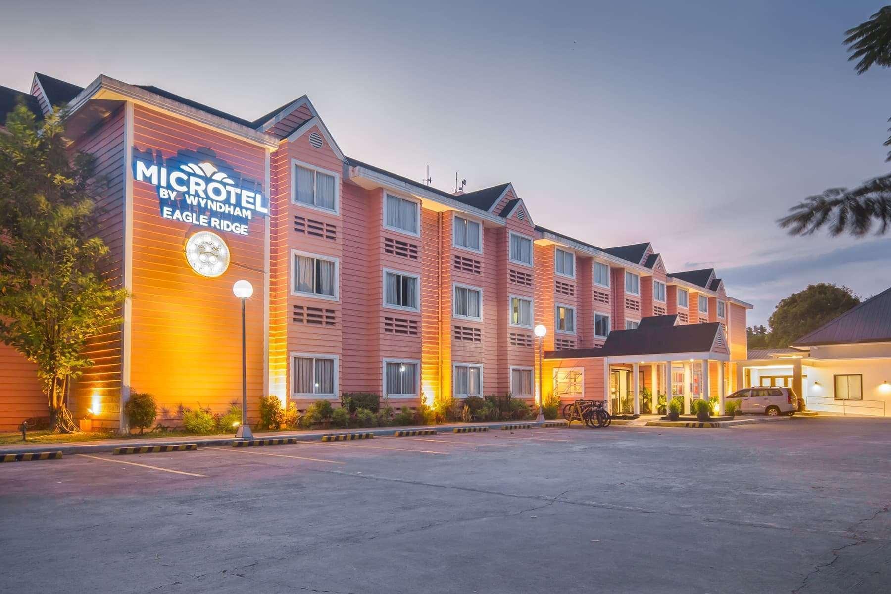 Microtel By Wyndham Eagle Ridge General Trias  Exteriör bild