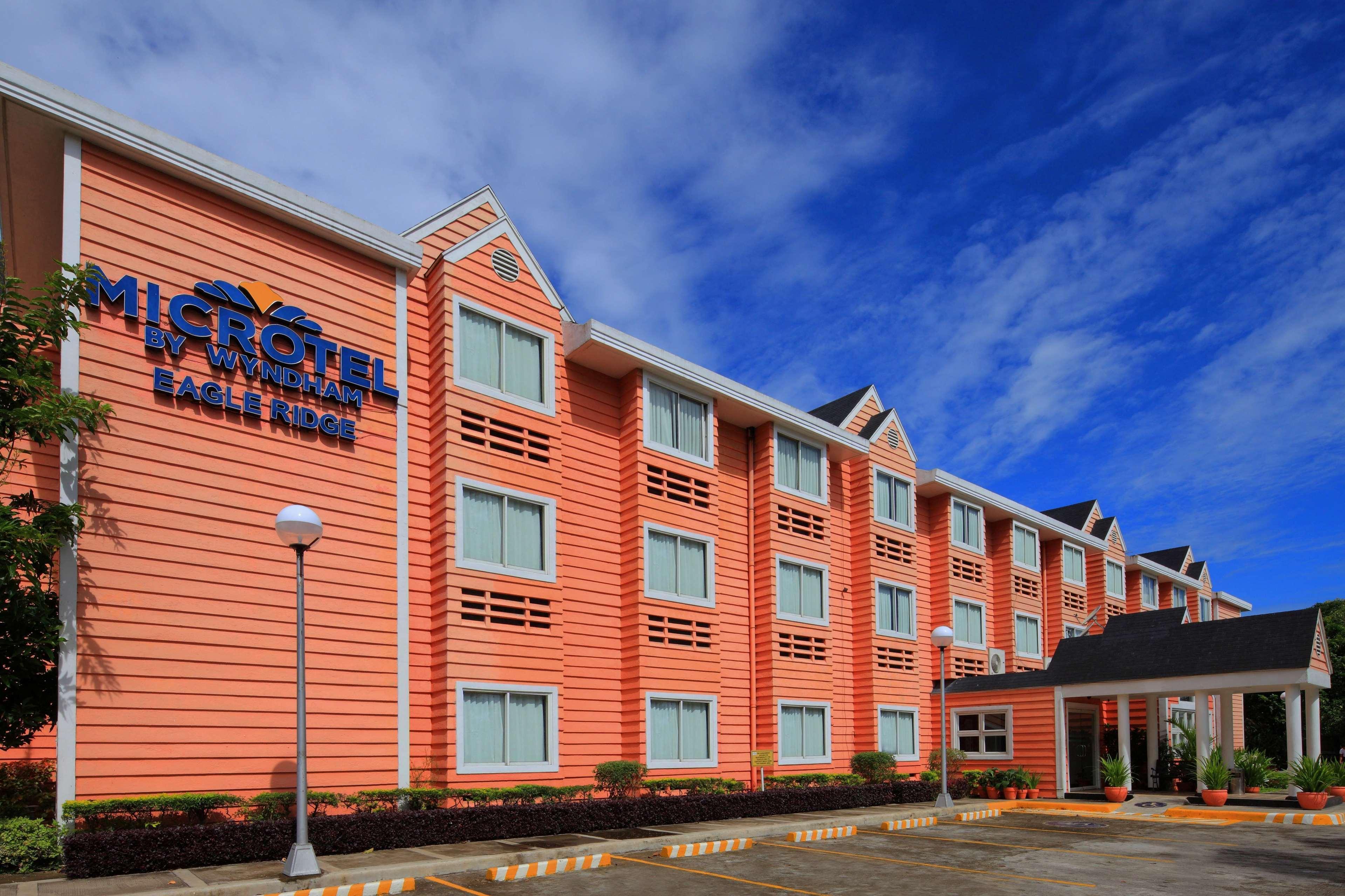 Microtel By Wyndham Eagle Ridge General Trias  Exteriör bild