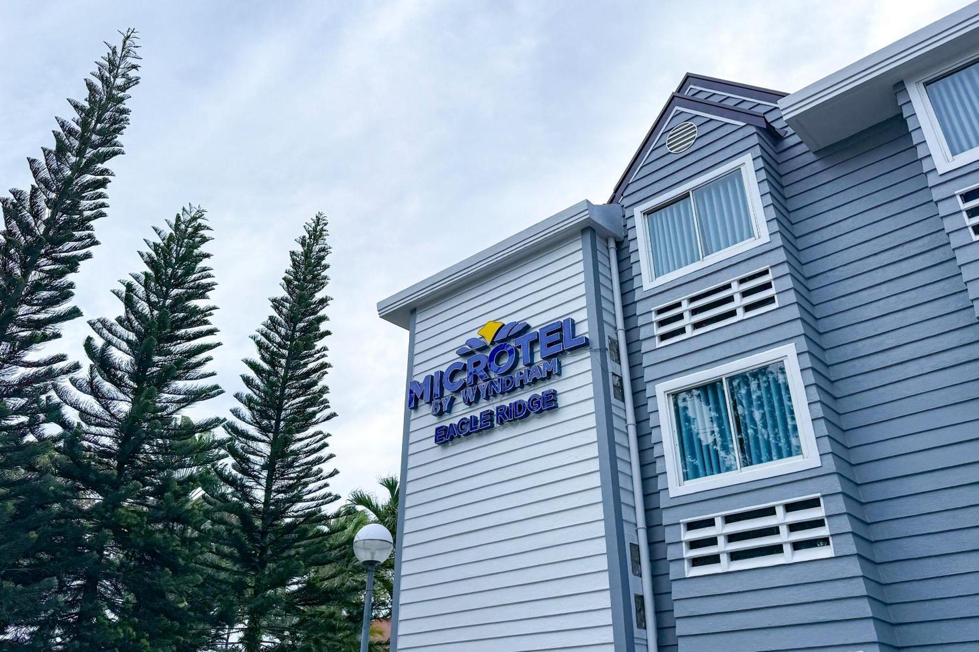 Microtel By Wyndham Eagle Ridge General Trias  Exteriör bild
